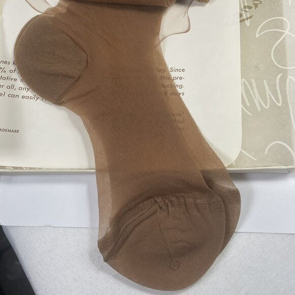 Hanes Cantrece Sheer Heel Run Guard 8-9 Short Hosiery Vintage 1 Pair Pacific - Picture 5 of 9
